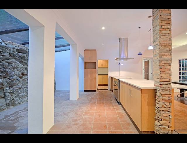 3 BEDROOM HOUSE FOR SALE IN MOUNTAIN VIEW
